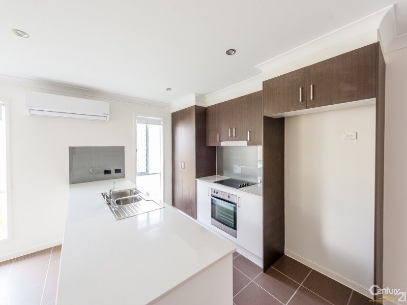 7 Bristlebird Place, Forest Glen QLD 4556