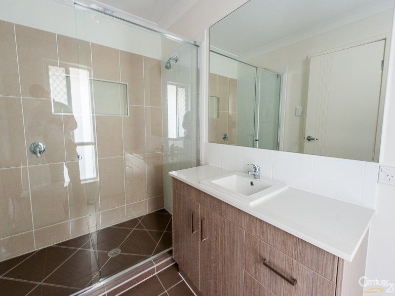 7 Bristlebird Place, Forest Glen QLD 4556