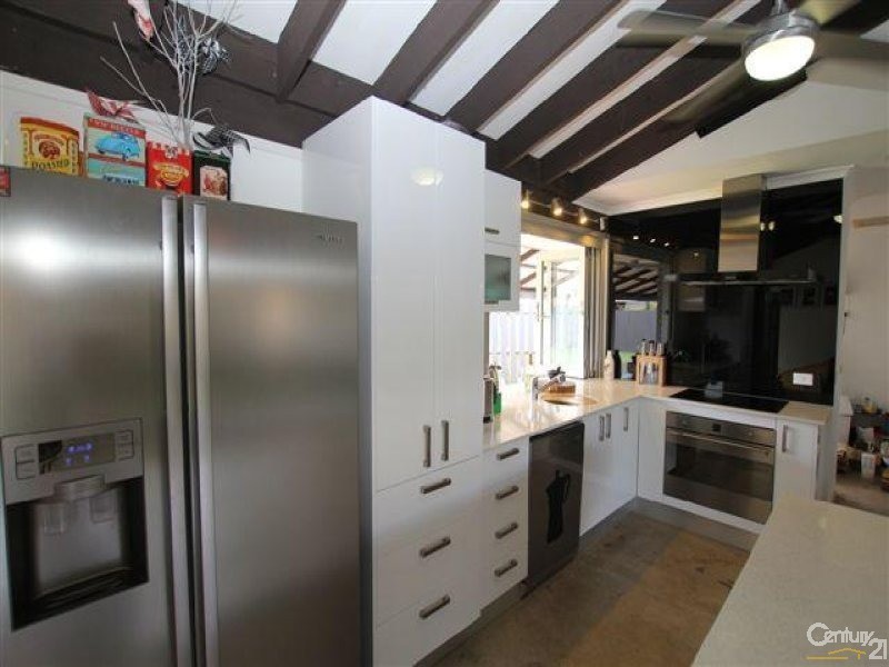 4 Yulunga Place, Mooloolaba QLD 4557