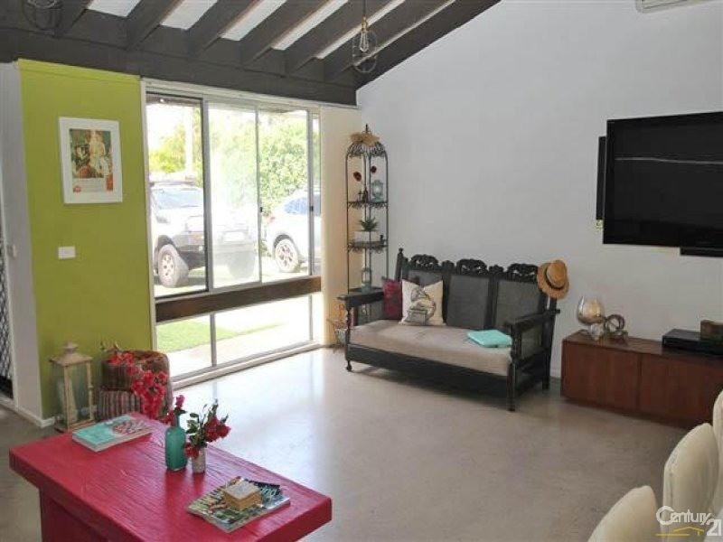 4 Yulunga Place, Mooloolaba QLD 4557