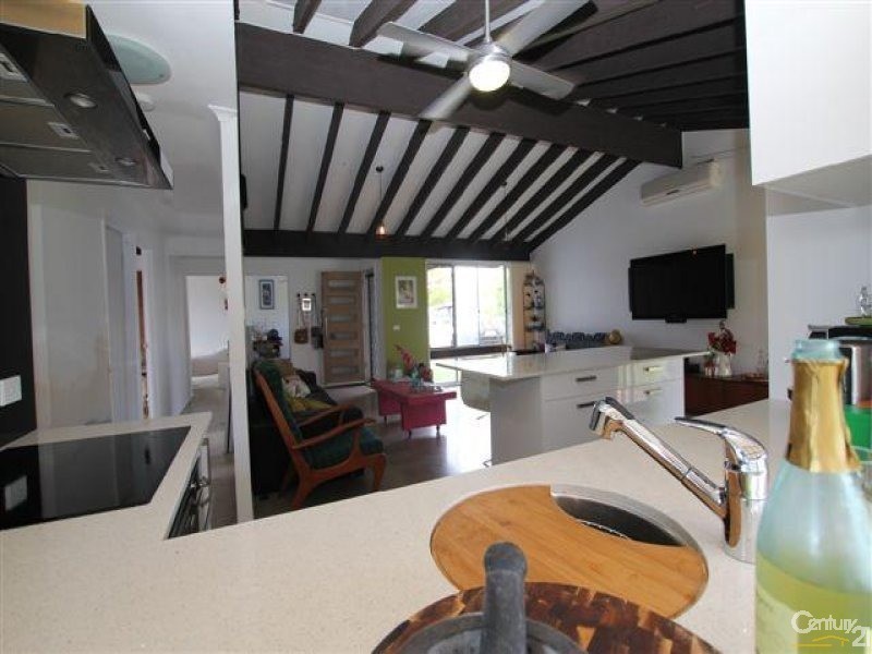 4 Yulunga Place, Mooloolaba QLD 4557