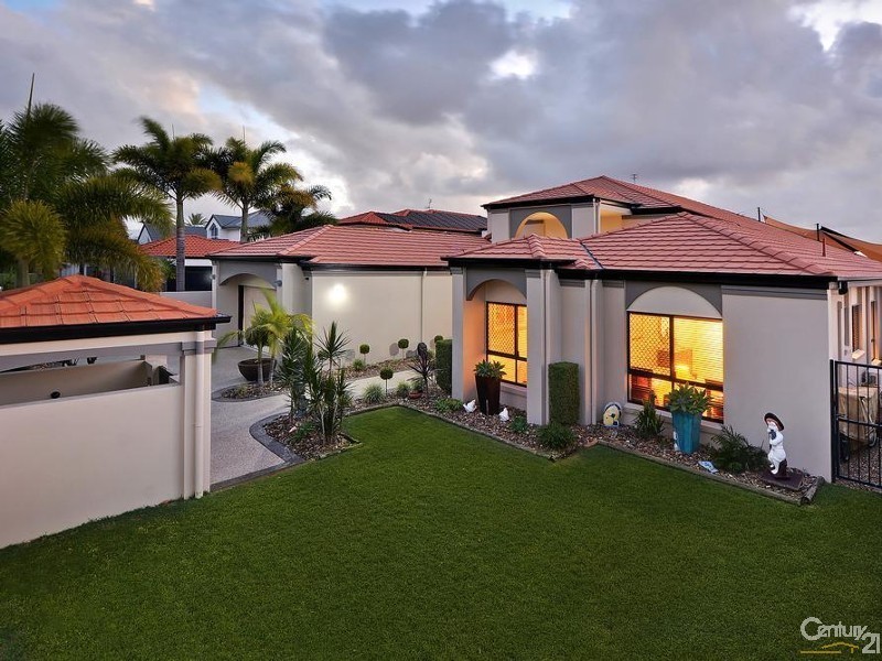 82 Mooloolah Drive, Minyama QLD 4575