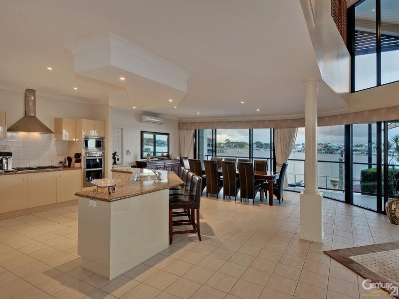 82 Mooloolah Drive, Minyama QLD 4575