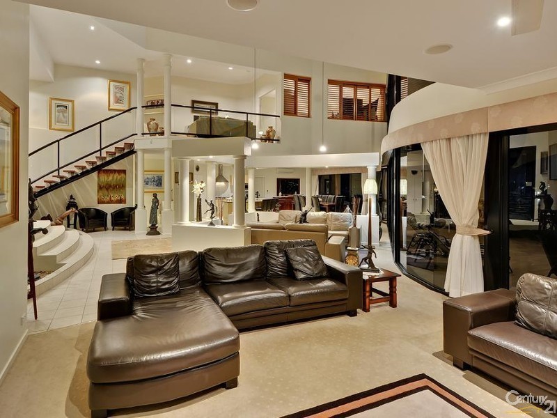 82 Mooloolah Drive, Minyama QLD 4575