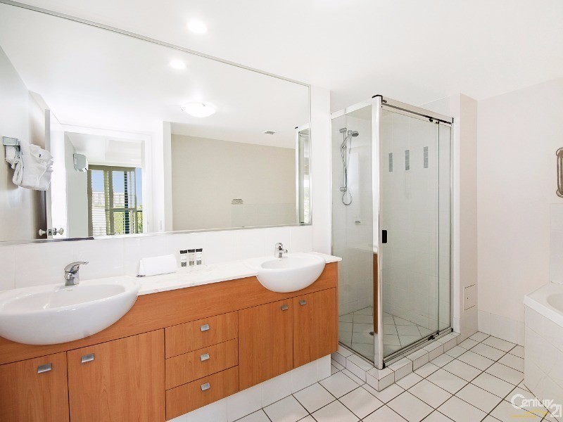 423/10 Okinja Road, Alexandra Headland QLD 4572