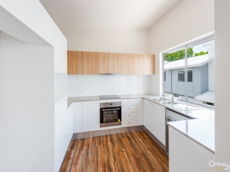 2/40 Anzac Avenue, Maroochydore QLD 4558