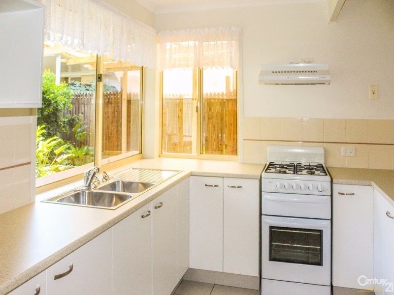 2/14 Aragorn Sreet, Maroochydore QLD 4558