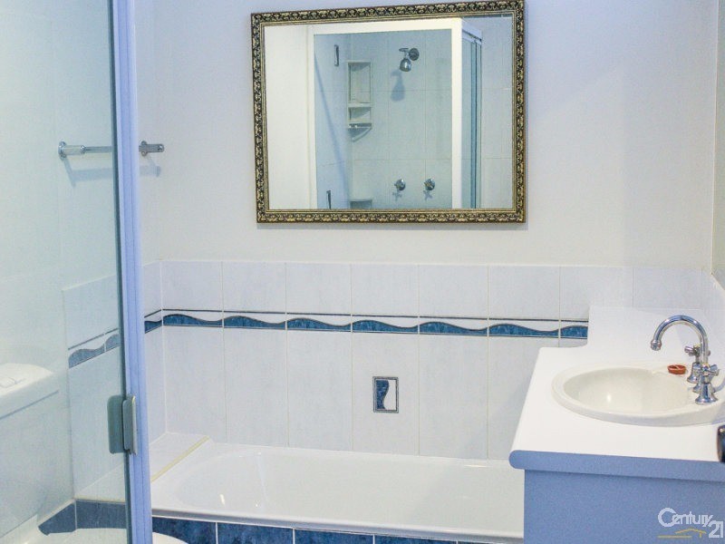 2/14 Aragorn Sreet, Maroochydore QLD 4558
