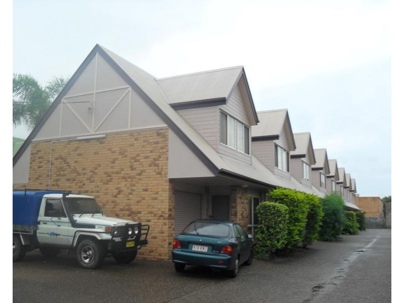 2/33 Baden Powell Street, Maroochydore QLD 4558