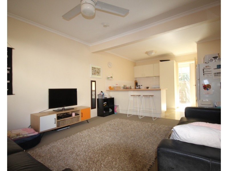 2/33 Baden Powell Street, Maroochydore QLD 4558