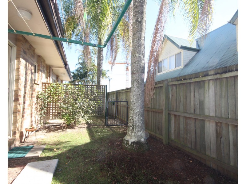 2/33 Baden Powell Street, Maroochydore QLD 4558