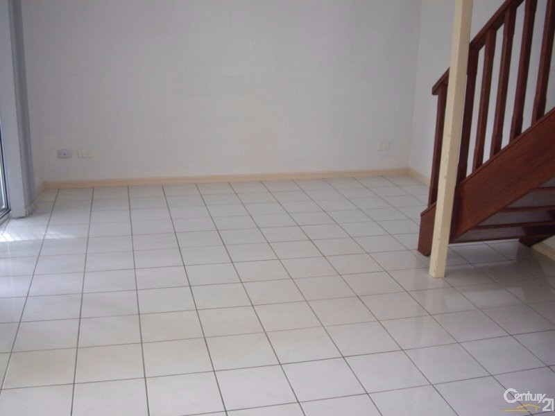 4/102 Bundilla Boulevard, Mountain Creek QLD 4557