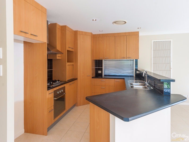 34 Sailfish Drive, Mountain Creek QLD 4557