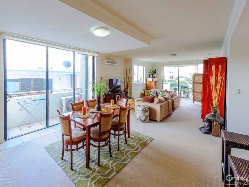 4/71 Duporth Avenue, Maroochydore QLD 4558