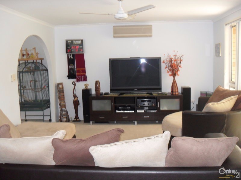 62 Lapoinya Crescent, Buddina QLD 4575