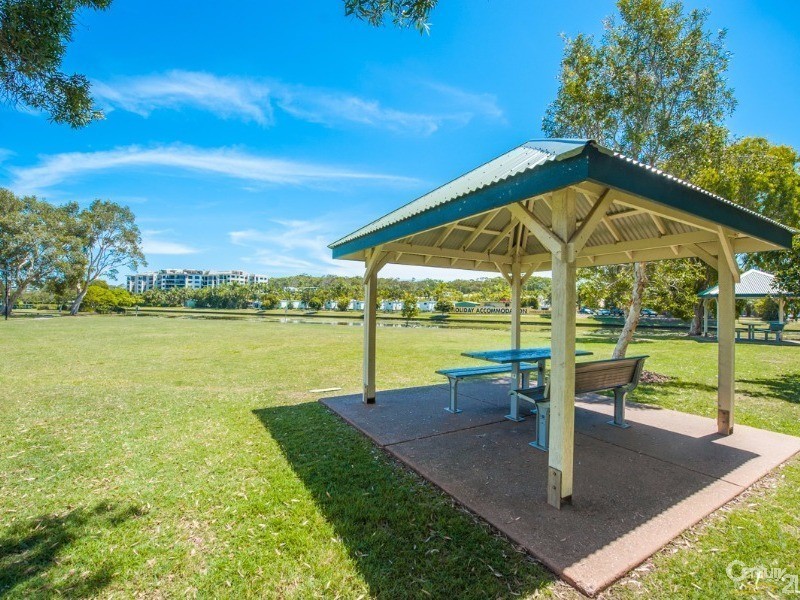 324/10 Okinja Road, Alexandra Headland QLD 4572