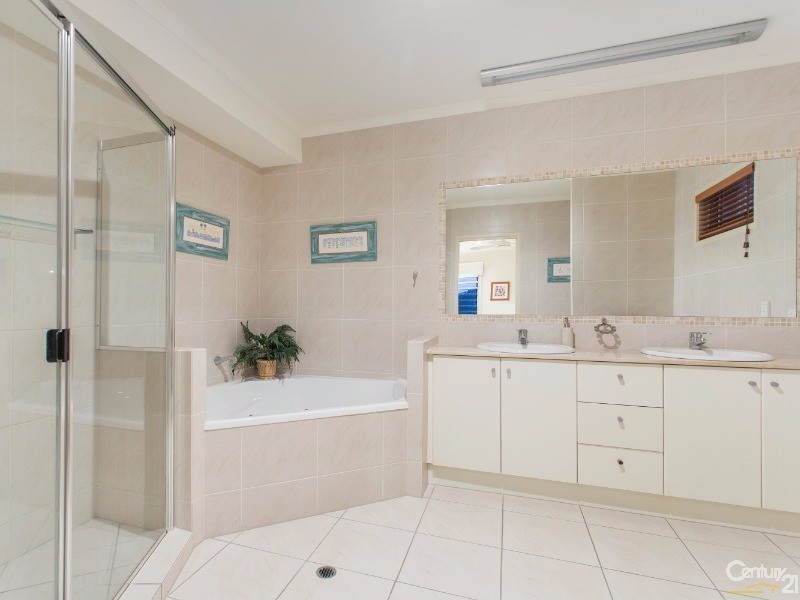 5/2-4 Tranquil Place, Alexandra Headland QLD 4572