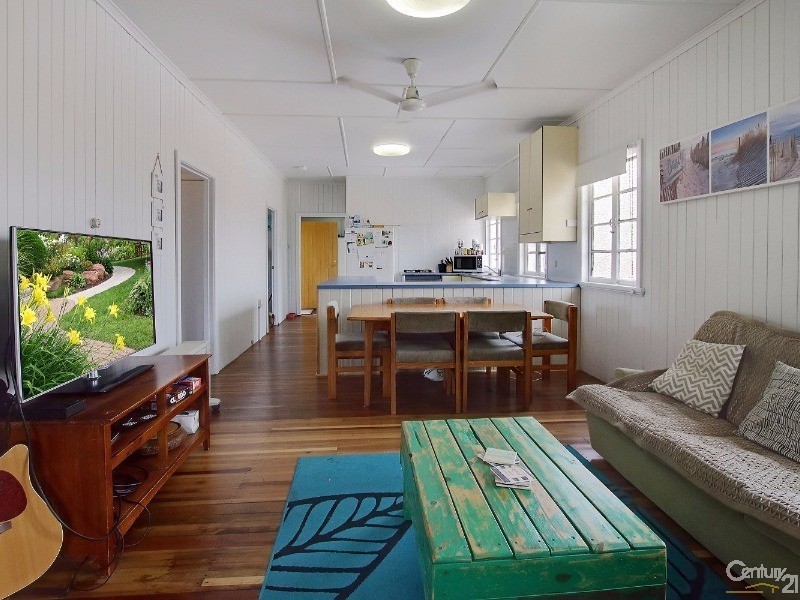 7 Minchinton Street, Caloundra QLD 4551