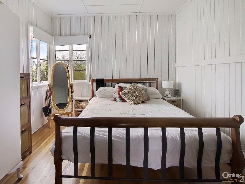 7 Minchinton Street, Caloundra QLD 4551