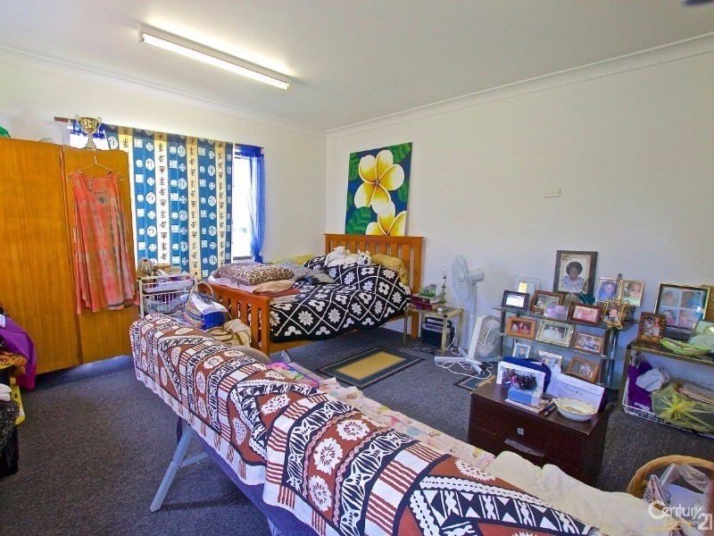 7 Minchinton Street, Caloundra QLD 4551