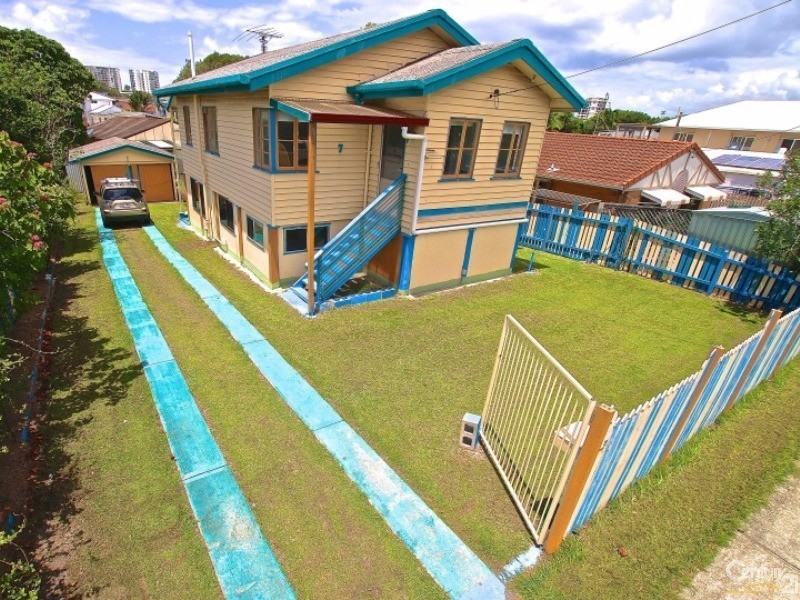 7 Minchinton Street, Caloundra QLD 4551