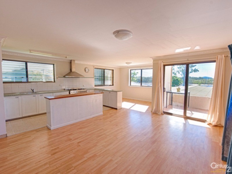 2/23 Bradman Avenue, Maroochydore QLD 4558