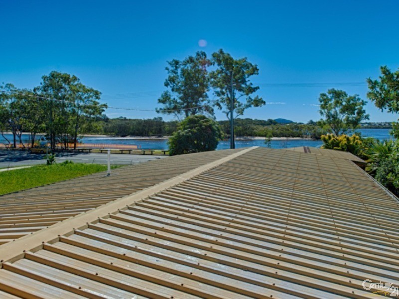 2/23 Bradman Avenue, Maroochydore QLD 4558
