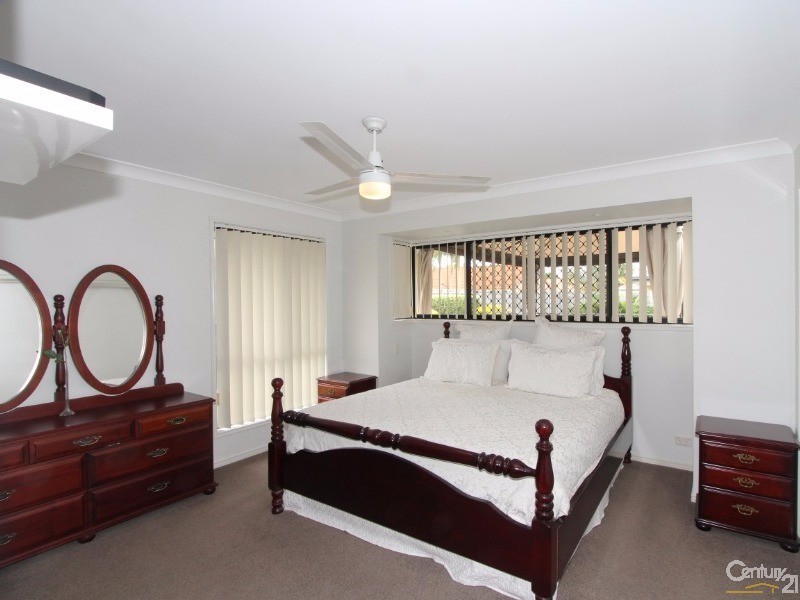 18 Escolar Drive, Mountain Creek QLD 4557