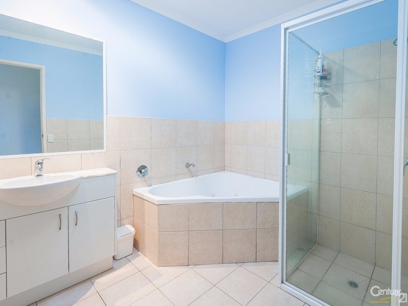 5/77 Memorial Avenue, Maroochydore QLD 4558