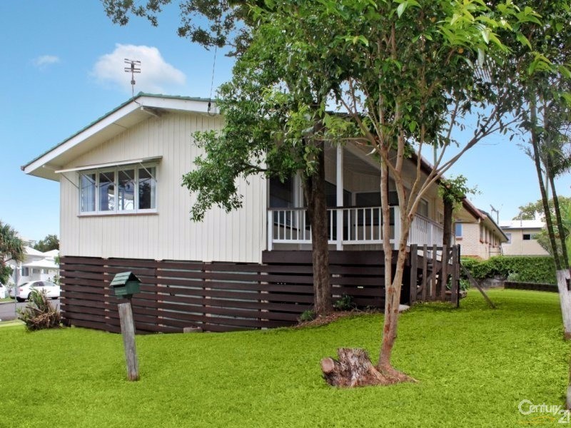 28 Meta Street, Mooloolaba QLD 4557