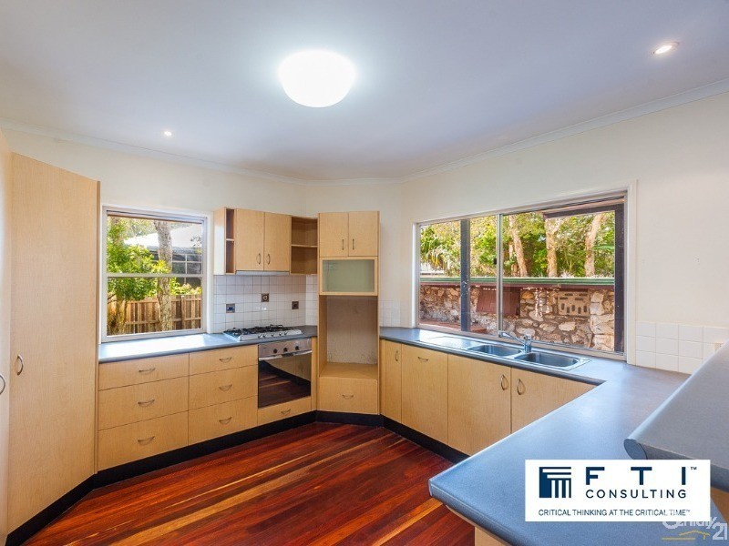 50 Kawanna Street, Mudjimba QLD 4564