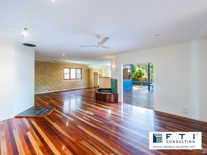 50 Kawanna Street, Mudjimba QLD 4564