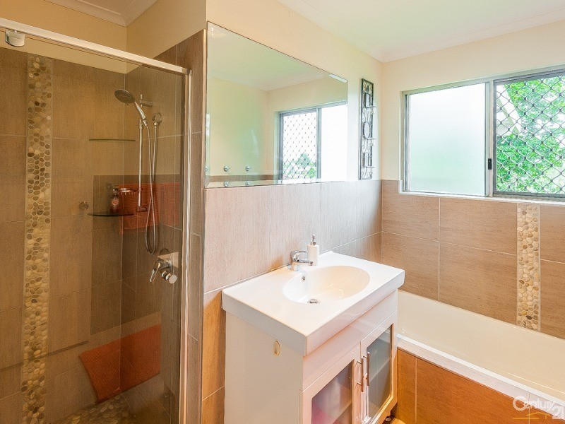 5 Morobe Crescent, Bli Bli QLD 4560