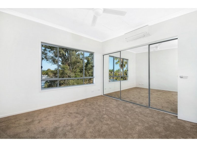 325-329 Bradman Avenue, Maroochydore QLD 4558