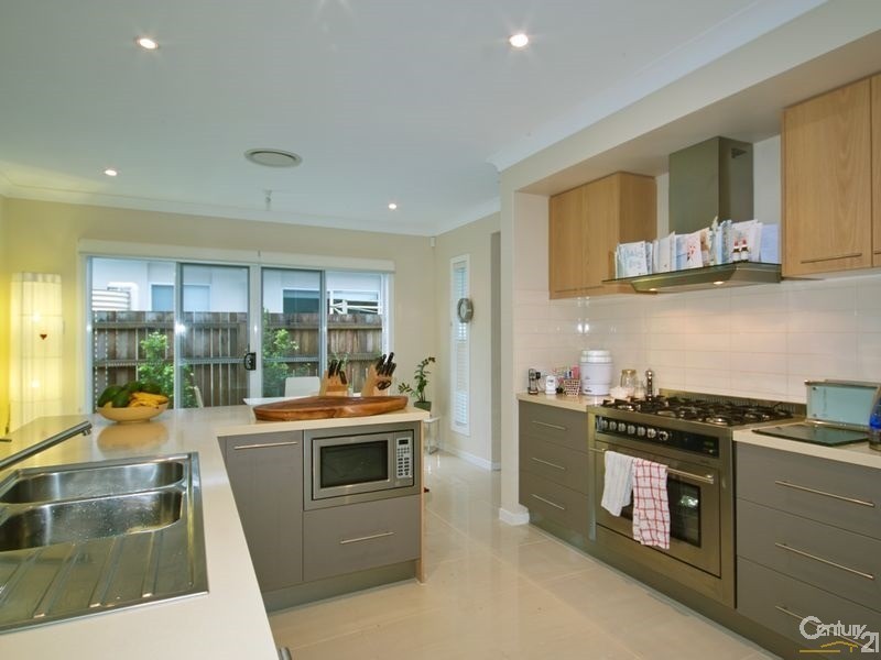 5 Glen Abby Avenue, Peregian Springs QLD 4573