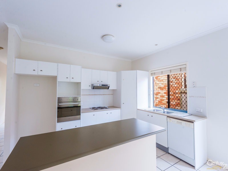 40 Chesterton Crescent, Sippy Downs QLD 4556