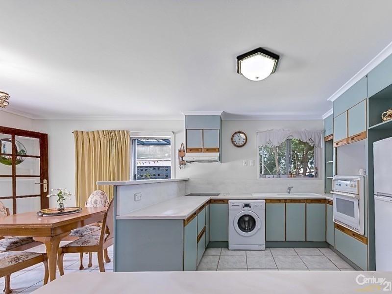25 Hilltop Crescent, Maroochydore QLD 4558