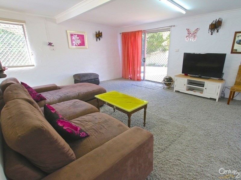 25 Hilltop Crescent, Maroochydore QLD 4558