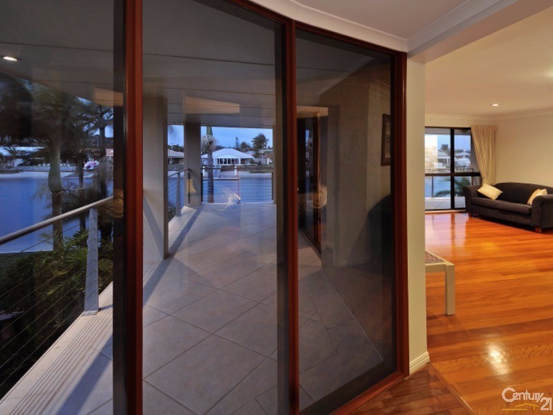 17 Coomaroo Crescent, Minyama QLD 4575