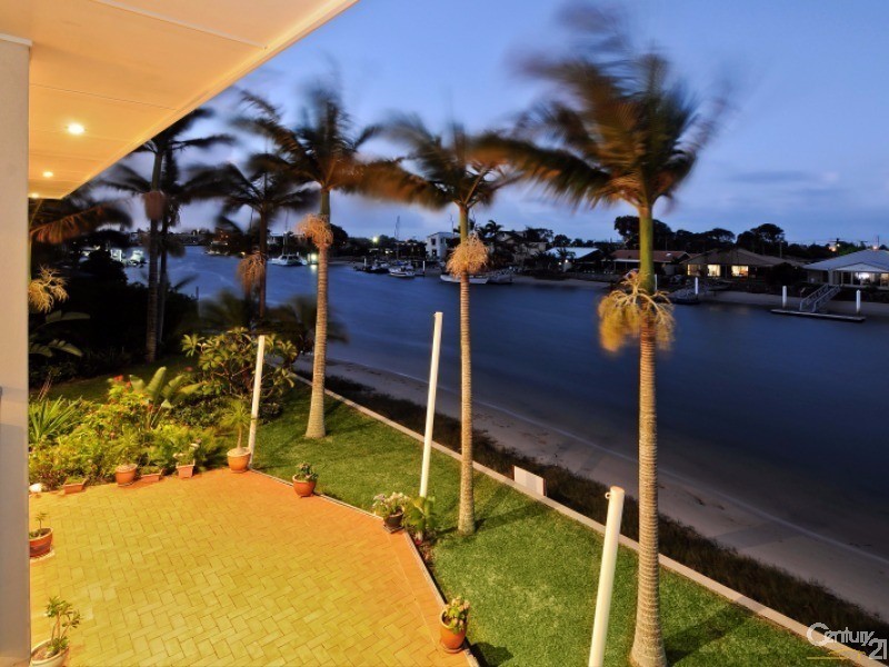 17 Coomaroo Crescent, Minyama QLD 4575