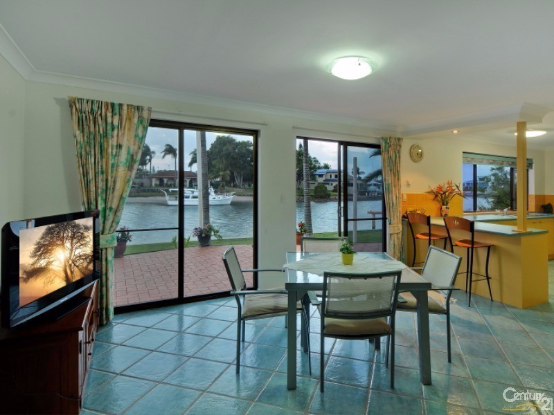 17 Coomaroo Crescent, Minyama QLD 4575