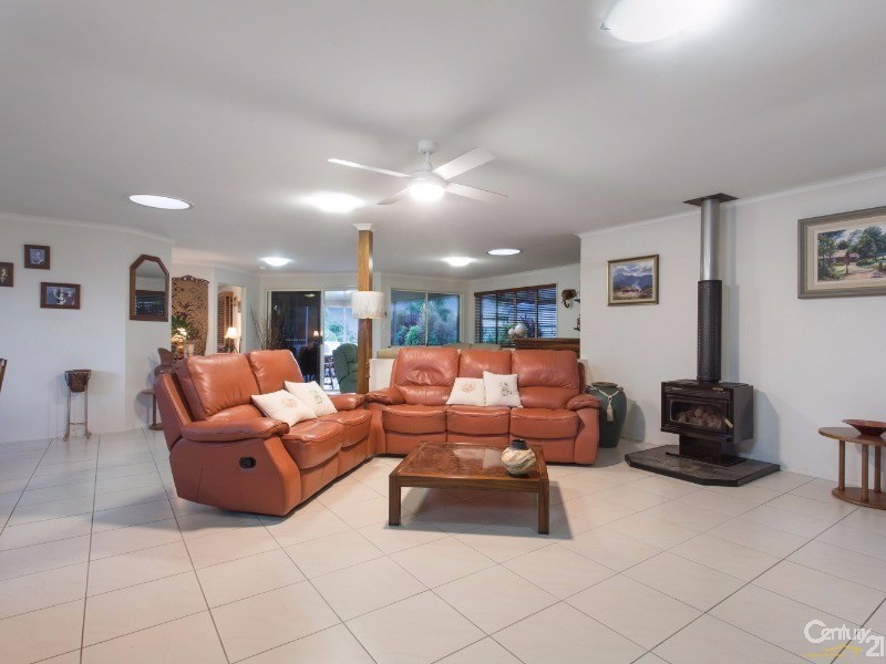 1 Coomaroo Crescent, Minyama QLD 4575