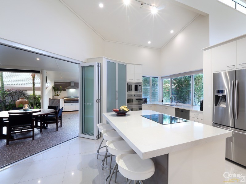 11 Aquarius Place, Alexandra Headland QLD 4572