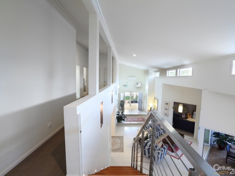 11 Aquarius Place, Alexandra Headland QLD 4572