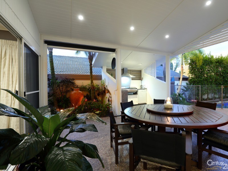 11 Aquarius Place, Alexandra Headland QLD 4572