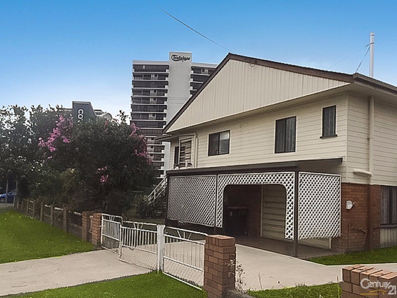 67 Duporth Avenue, Maroochydore QLD 4558