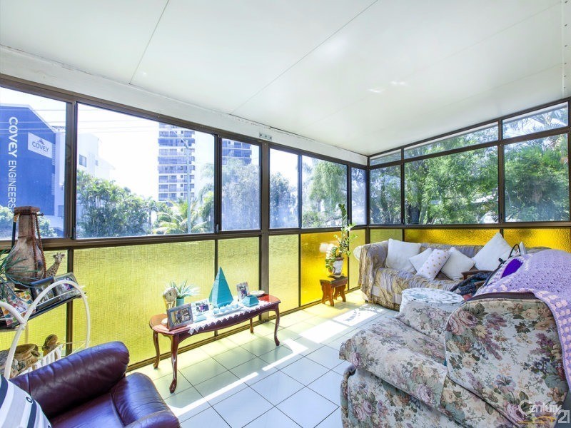 67 Duporth Avenue, Maroochydore QLD 4558