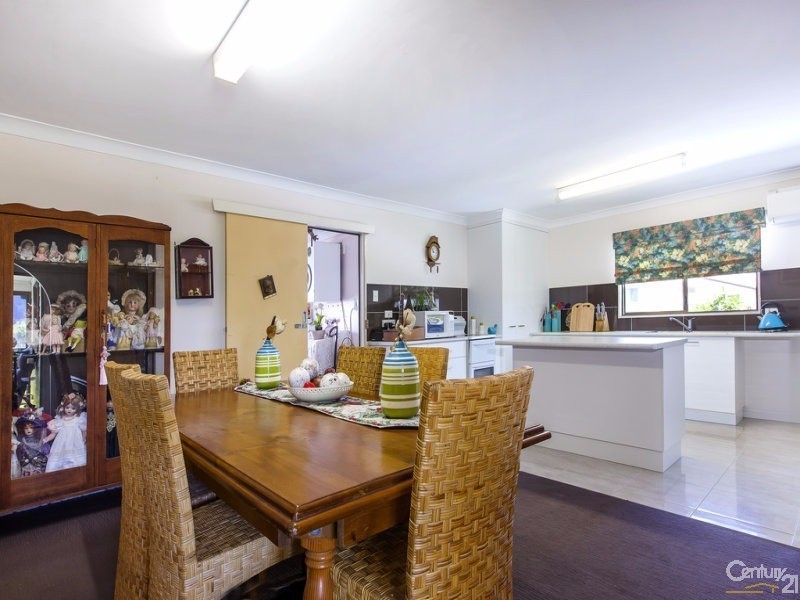 67 Duporth Avenue, Maroochydore QLD 4558