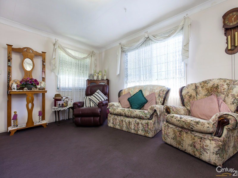 67 Duporth Avenue, Maroochydore QLD 4558