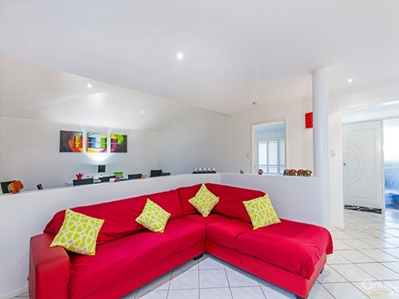 16 Mountain Ash Drive, Mountain Creek QLD 4557